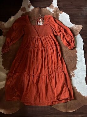 Umgee midi burnt orange dress 
size large 
Stretchy bust
100% cotton